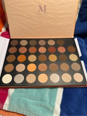 Morphe 35-Shadow Warm Brown & Gold Eyeshadow Palette